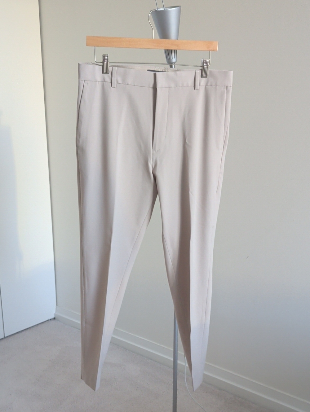 H&M Men's Tailored Dress Pants in Light Beige